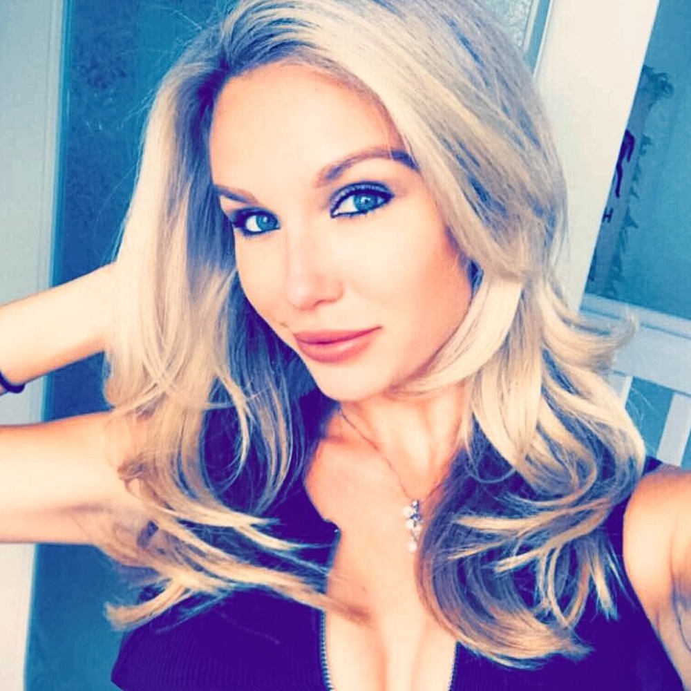 Meet your Posher, Renee